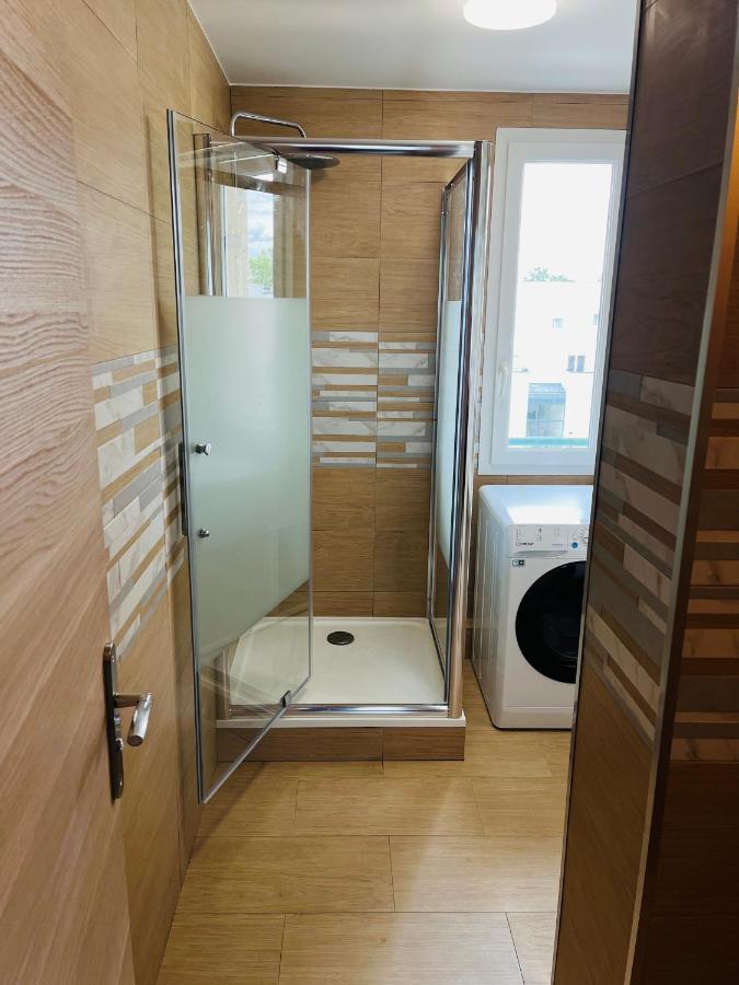 Clichy-sous-Bois Appartement Spacieux מראה חיצוני תמונה