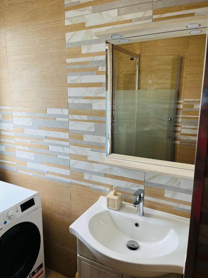Clichy-sous-Bois Appartement Spacieux מראה חיצוני תמונה